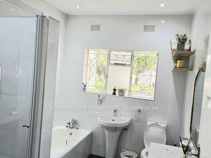 Stunning Modern Home To Let – Bluffhill*  